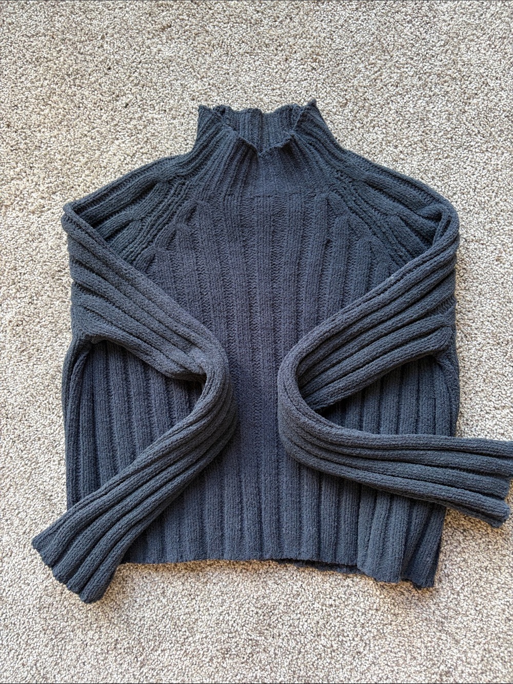 American Eagle Outfitters Navy Blue Ribbed Mock Neck Sweater